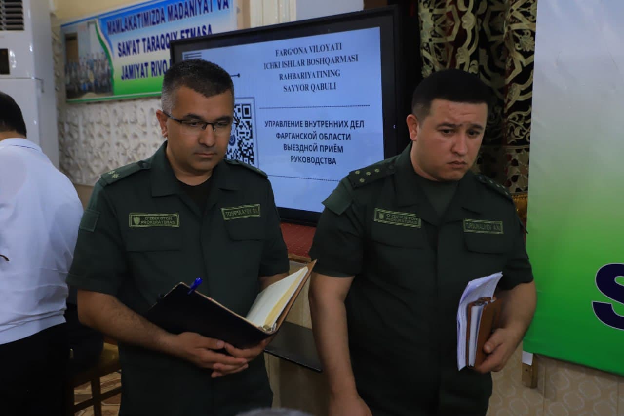Mobile reception held in Fergana district with participation of the regional prosecutor