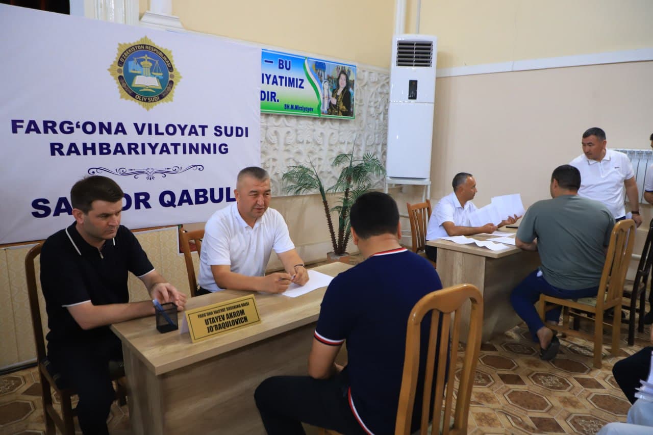 Mobile reception held in Fergana district with participation of the regional prosecutor