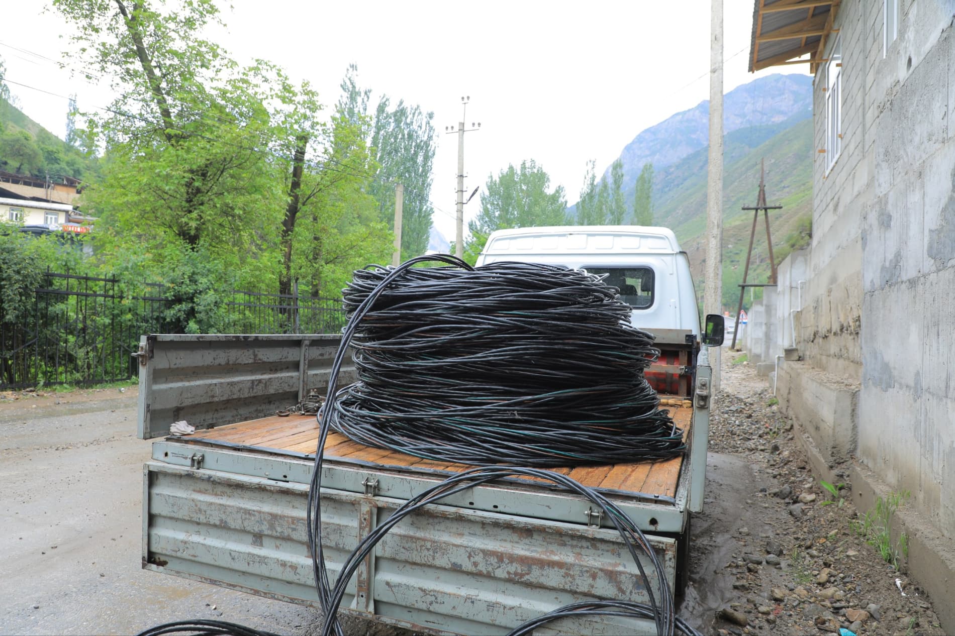 Large-Scale Power Supply Improvement Works Continue in Shohimardon