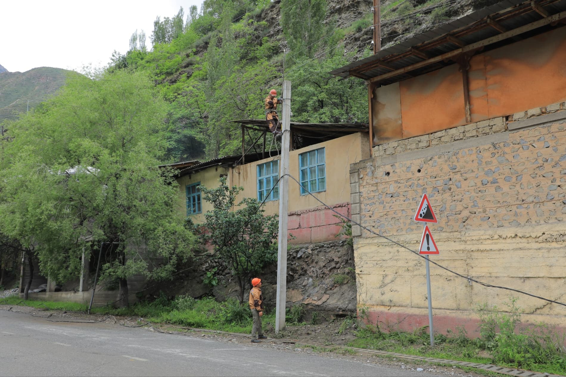 Large-Scale Power Supply Improvement Works Continue in Shohimardon