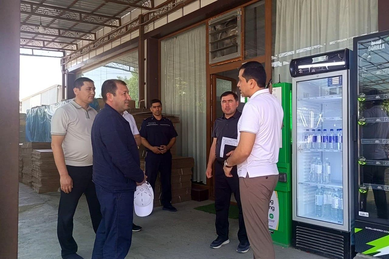 District Governor Reviewed the Activities of a Manufacturing Project