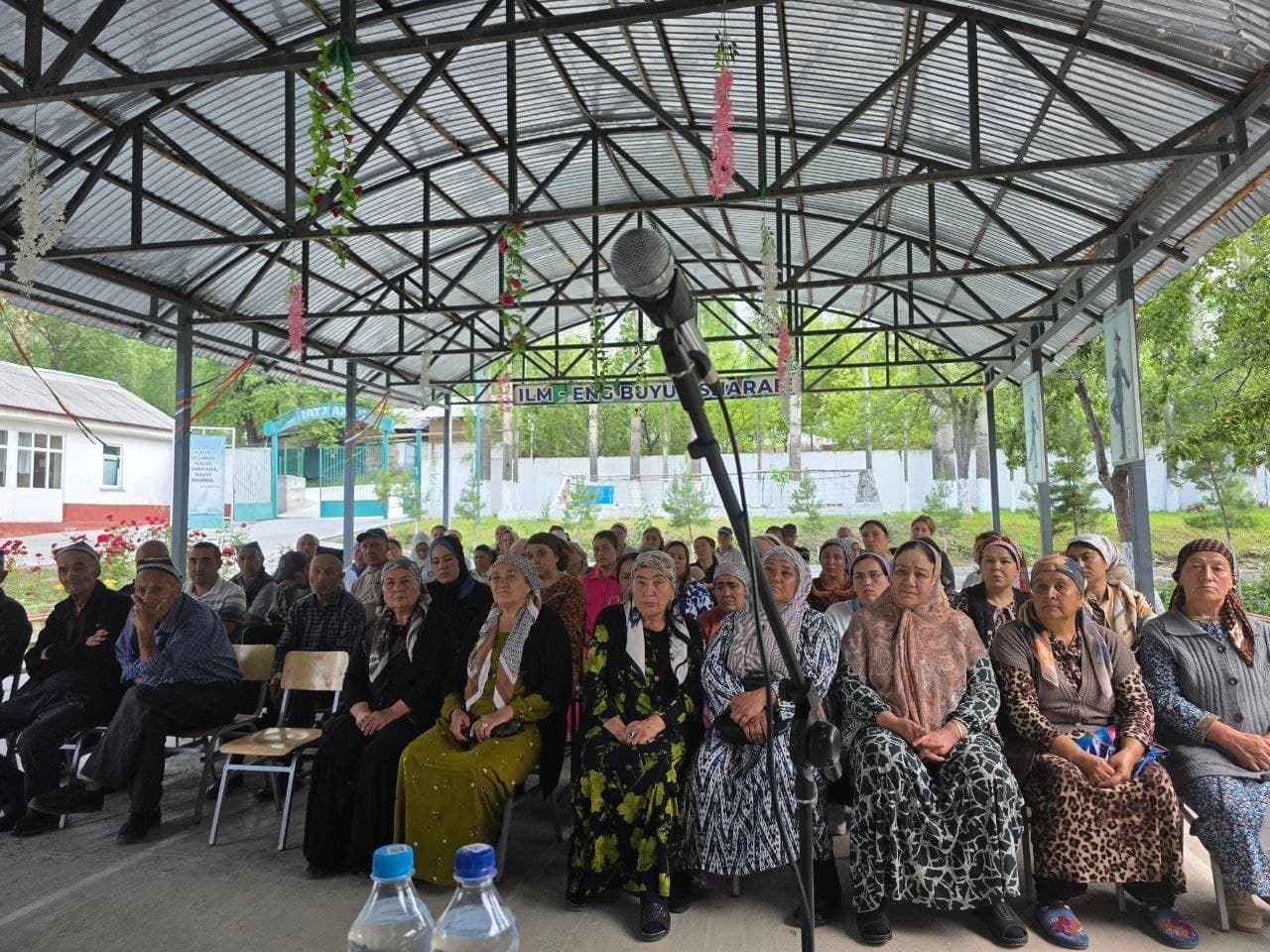 Roundtable Discussion Held with Women in Need of Legal Assistance