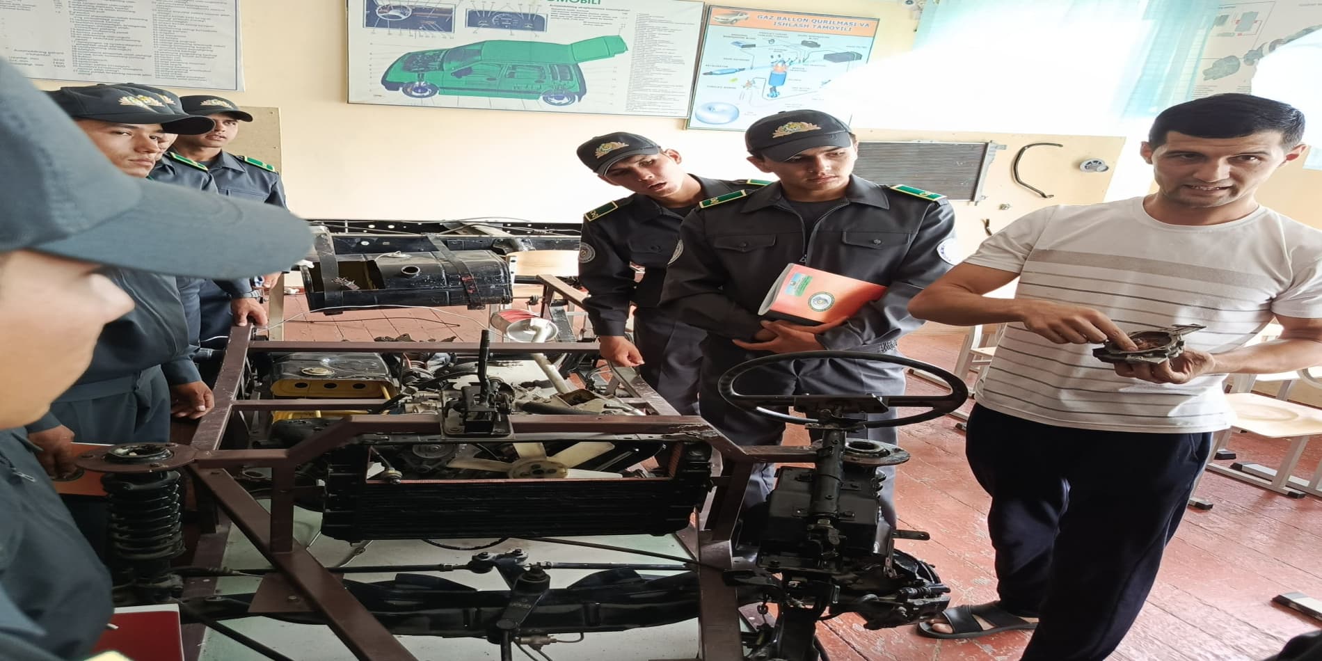 Practical Training on Vocational Guidance Held for Military Personnel