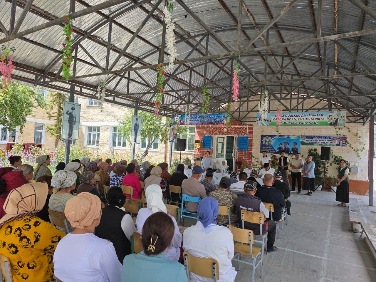 Roundtable Discussion Held with Women in Need of Legal Assistance