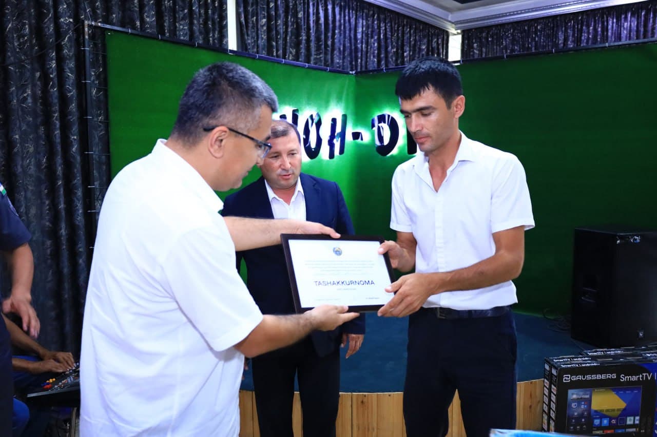 Active Youth Leaders Honored in Fergana District on Youth Day