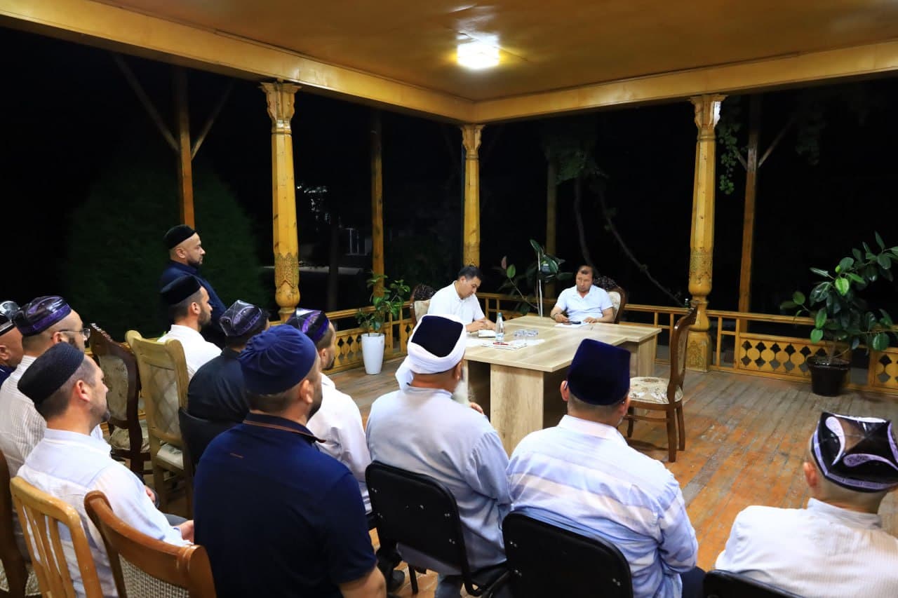Issues on Improving Conditions at Congregational Mosques Discussed