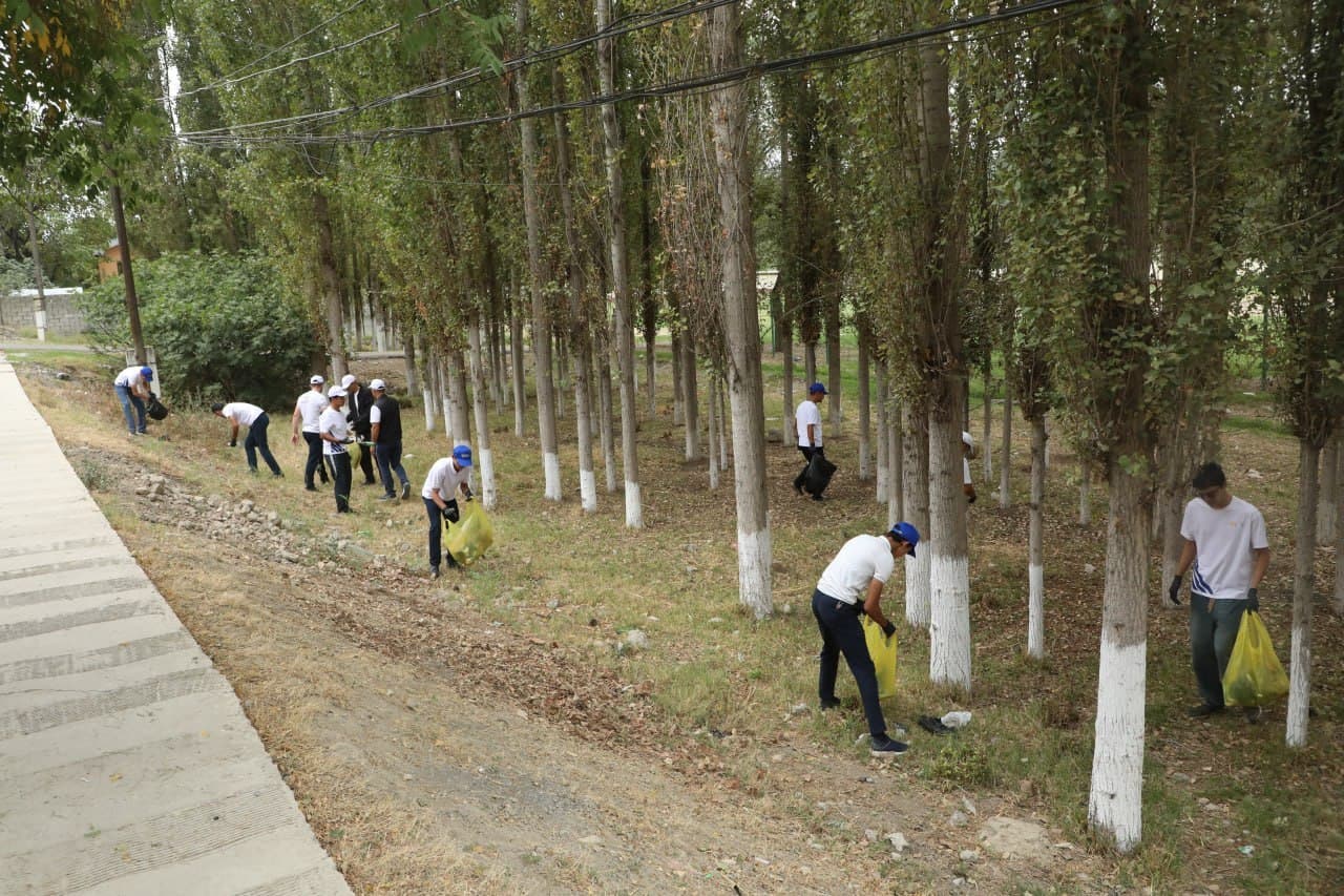 “Obod” Mahalla Territory Cleaned of Waste