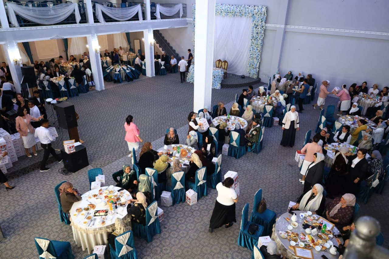 Honoring Esteemed Teachers