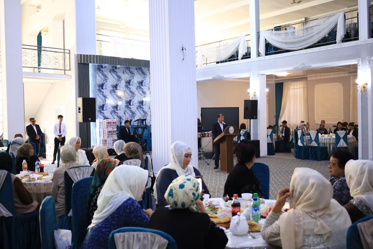 Honoring Esteemed Teachers