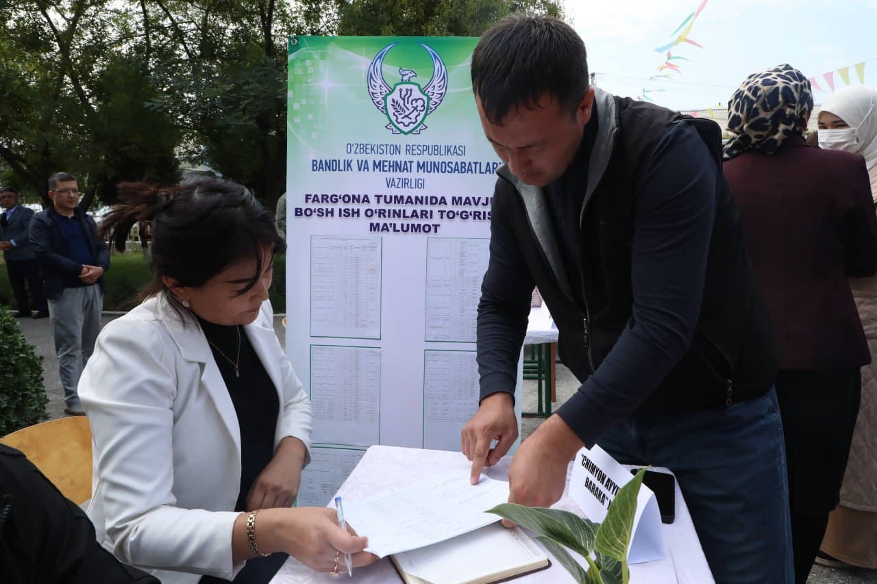 Job Fair Held for Young People