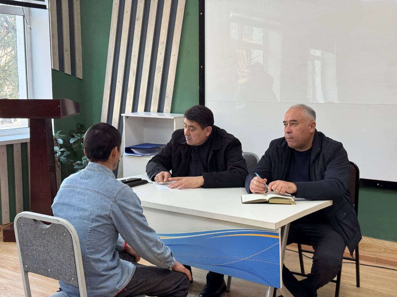 Oltiariq tumani 2-son texnikumida yoshlar bilan ochiq muloqot va “Sayyor qabul” tashkil etildi