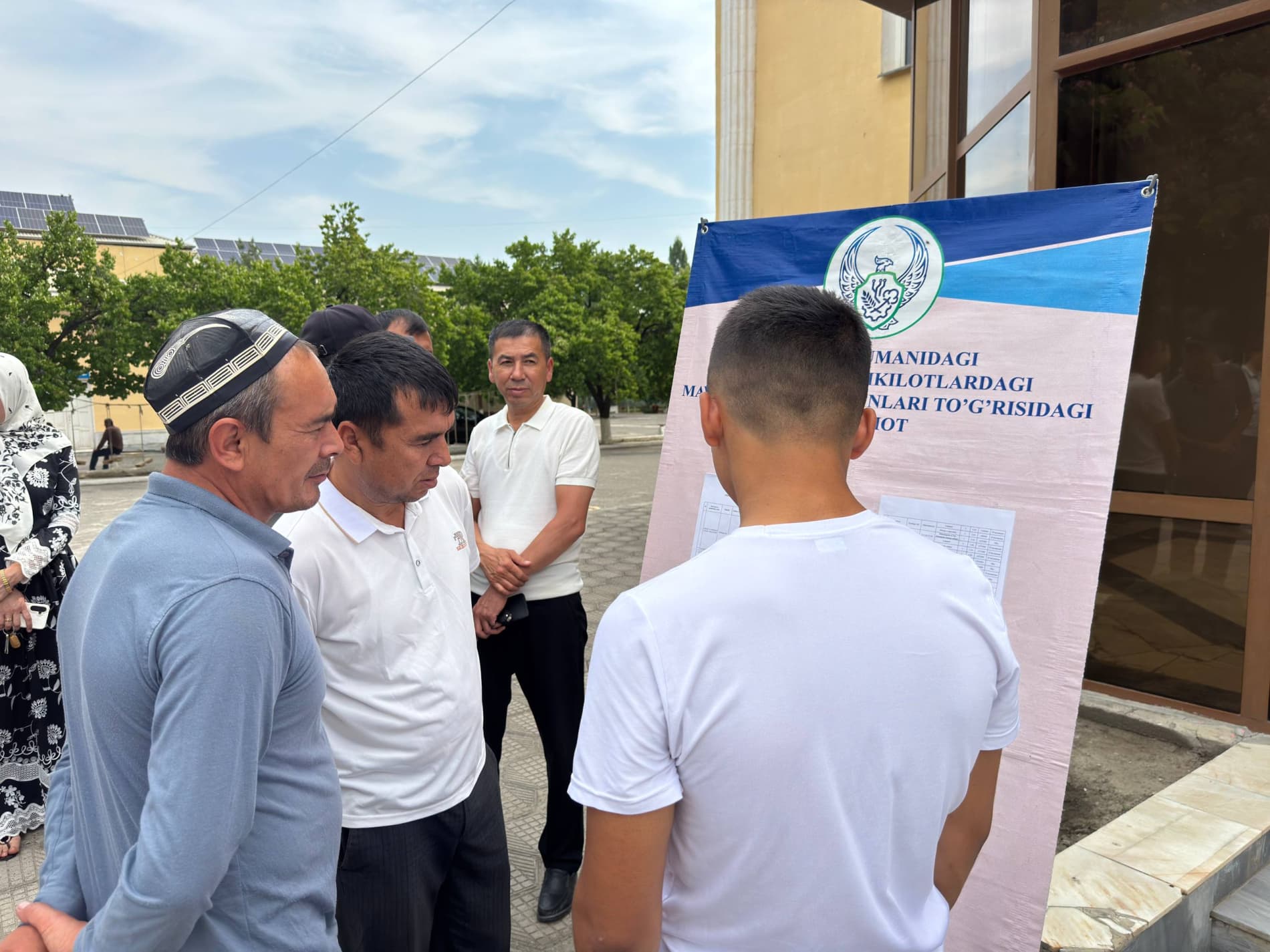Oltiariq tumani 2-son texnikumida bitiruvchilar va mahalla yoshlari uchun “Mehnat yarmarkasi” tashkil etildi