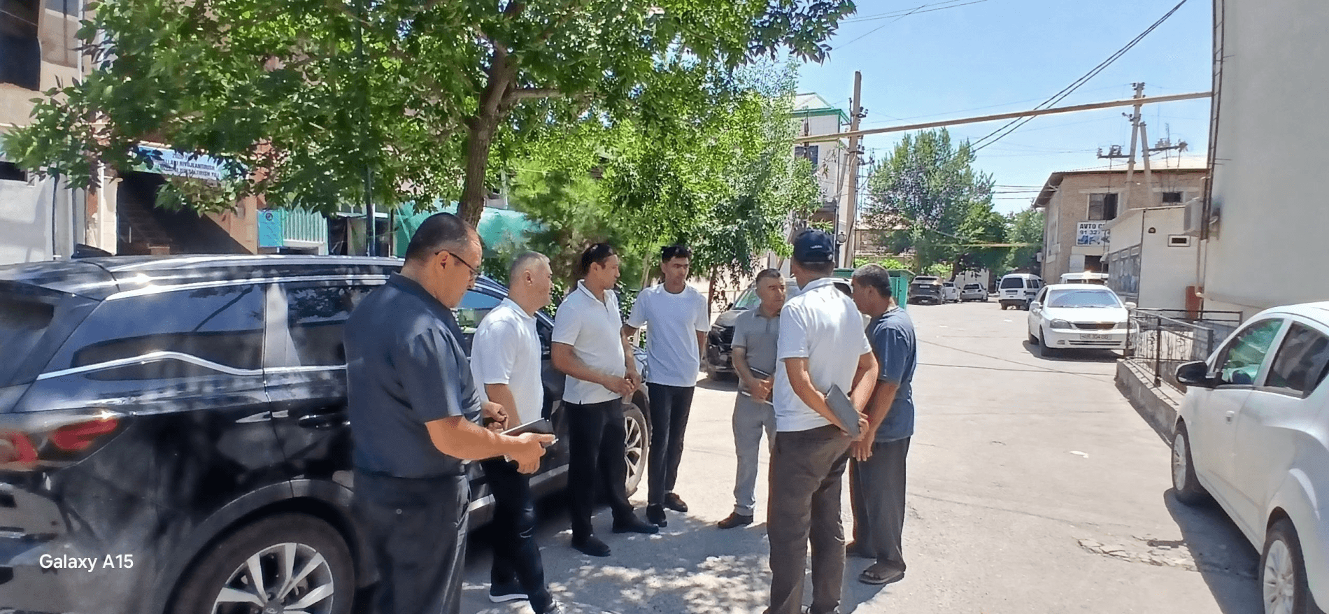 Oliy Majlis Qonunchilik palatasi deputati R.Shukurov, tuman Kengashi Kotibiyat mudiri A.Yursunov, tuman Kengashi deputati A.Ergashev hamda tuman elektr tarmoqlari bosh muhandisi ishtirokida Bug‘doychi MFY raisi R.Qodirov va ko‘chaboshi U.Qodirovning muroj