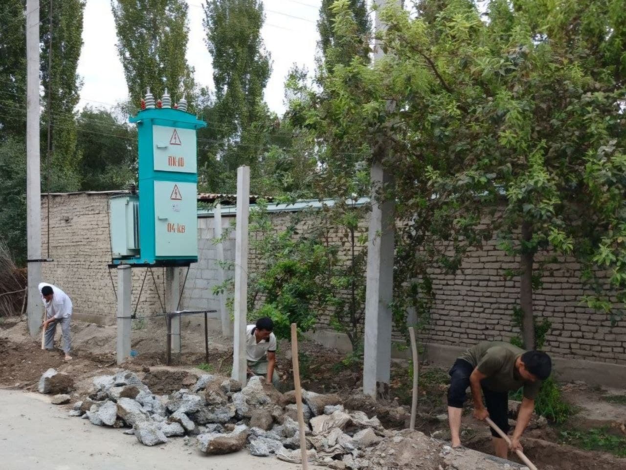 Iqbol ko‘chasida elektr ta’minoti yaxshilanmoqda