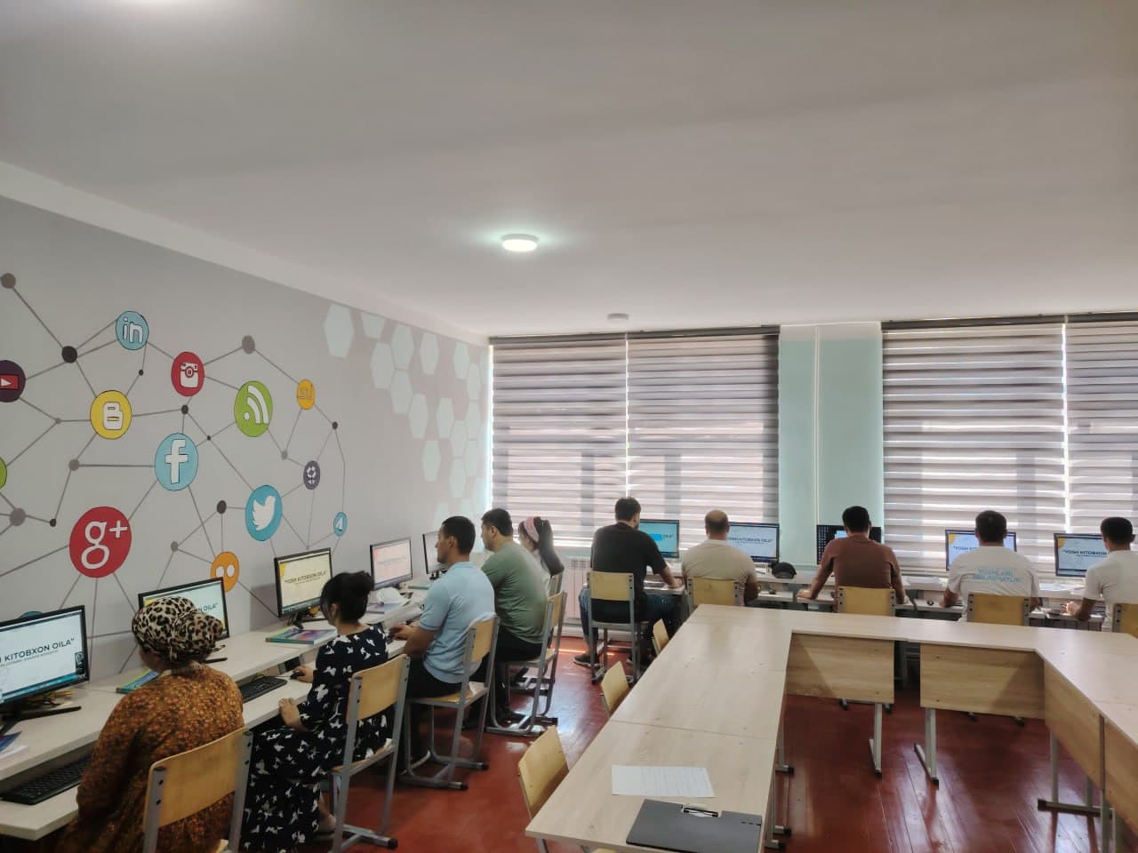 Қувасой шаҳрида “Ёш китобхон оила” танлови бўлиб ўтди