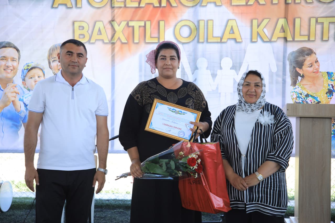“Exemplary Family” Badges Presented to Their Owners in Quvasoy