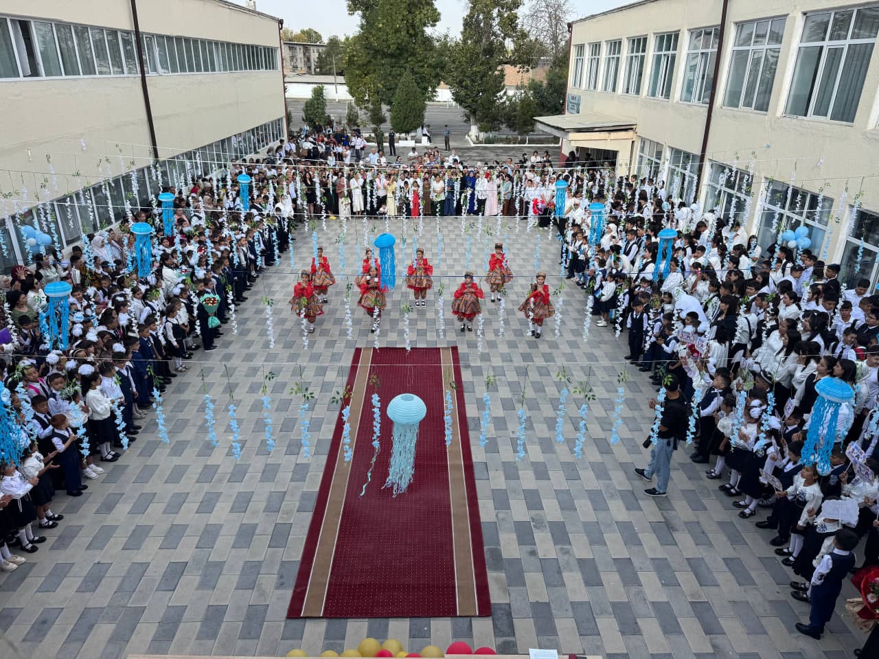 Maktablarda “Birinchi qo‘ng‘iroq” sadolari yangradi