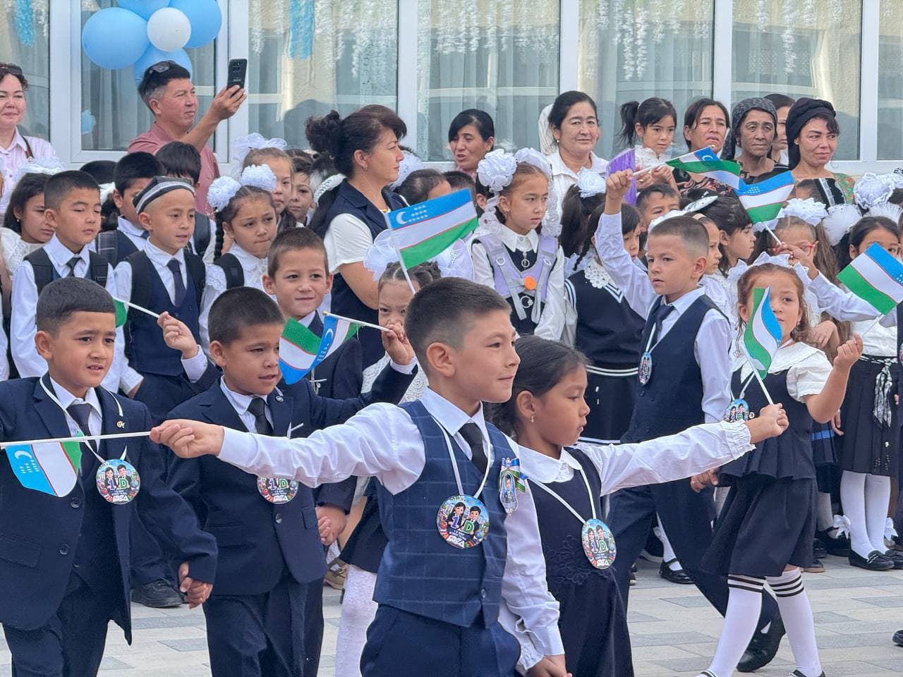 Maktablarda “Birinchi qo‘ng‘iroq” sadolari yangradi