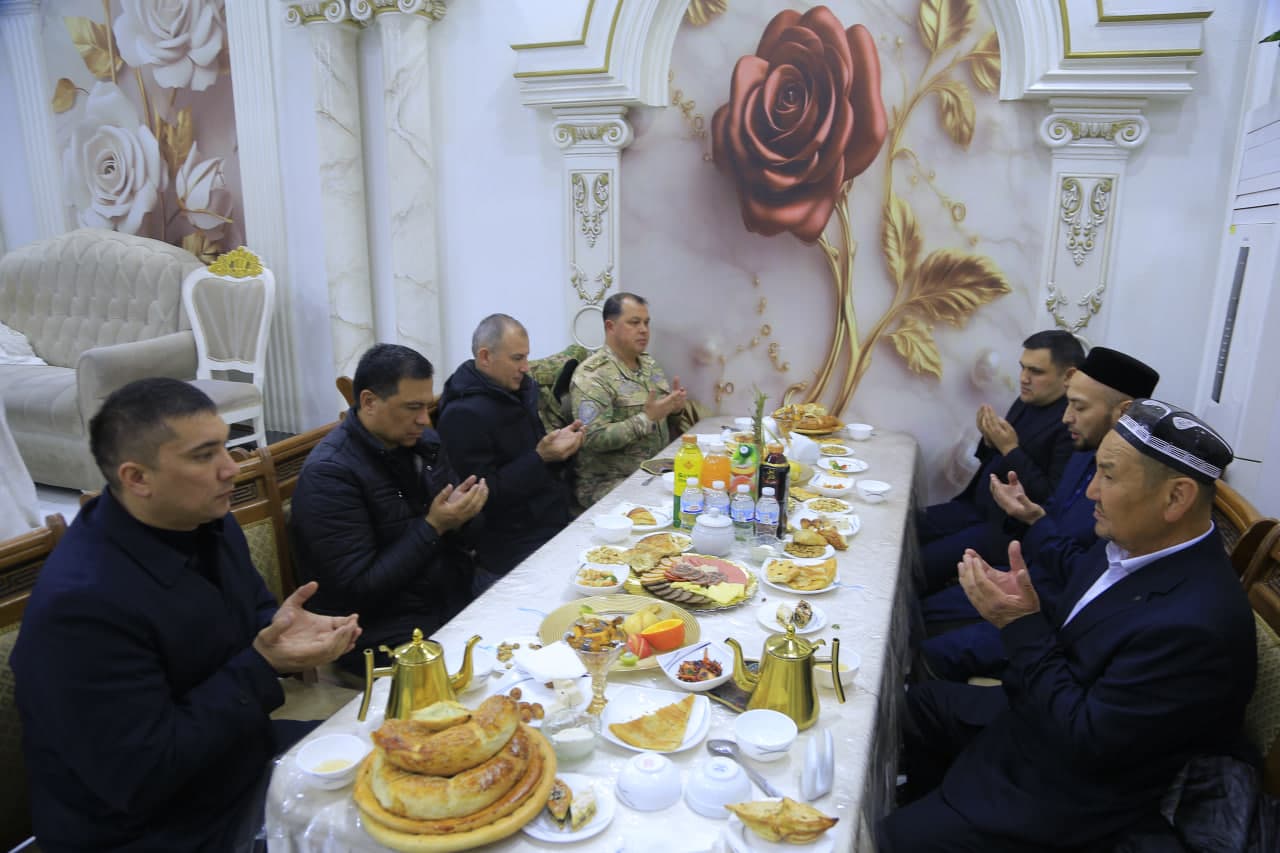 Ramazon - mehr-muruvvat, ahillik va shukronalik oyi: Fayzli iftorlikda ezgu tilaklar bildirildi