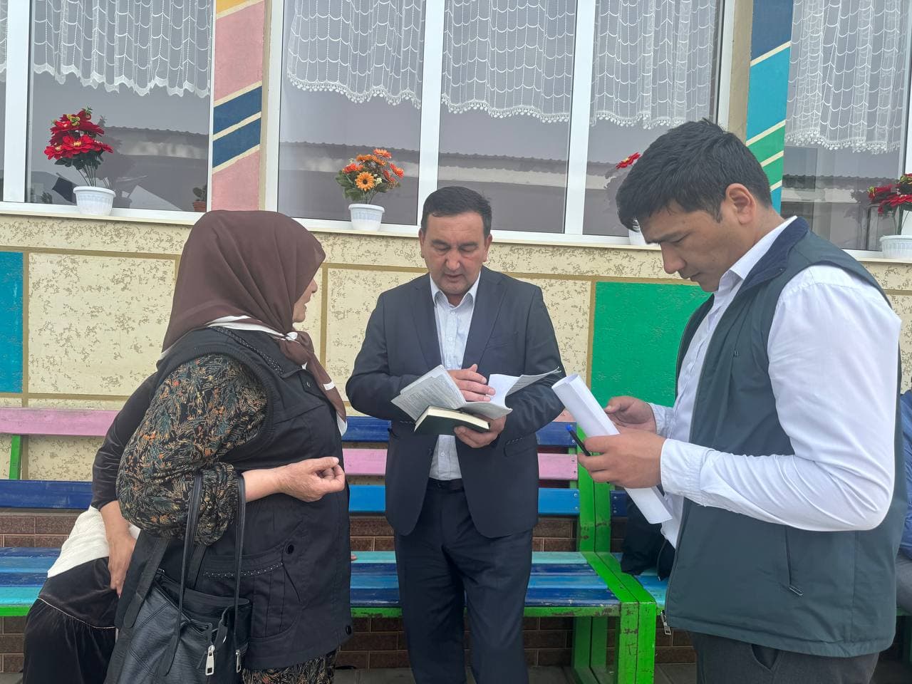 Olis Komilcho‘li qishlog‘ida tuman hokimi va adliya boshqarmasi rahbariyatining sayyor qabuli bo‘lib o‘tdi