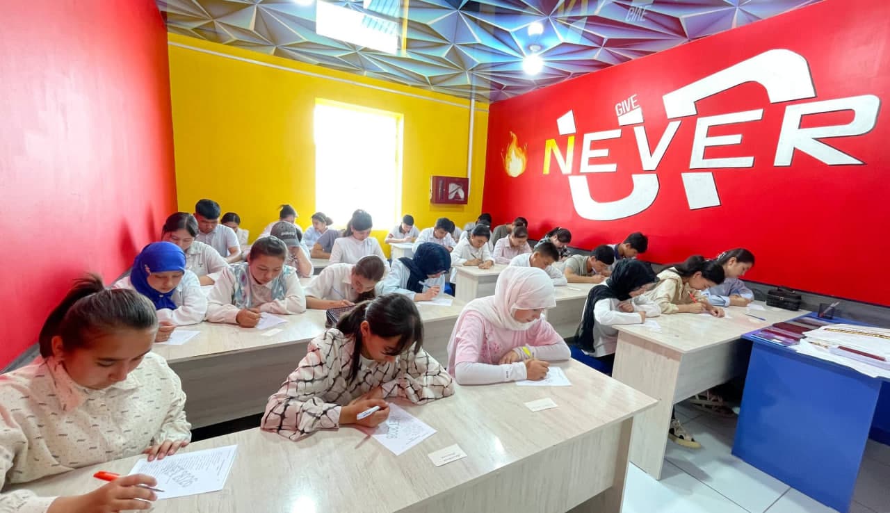 An’anaviy “Wunderkind English Test” loyihasida 13 mingdan ziyod maktab o‘quvchilari bilimlarini sinovdan o‘tkazdi