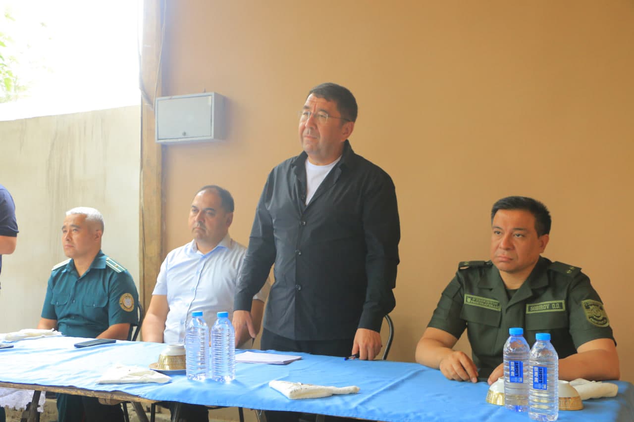 Aholi bilan muloqot: tuman hokimining mahalladigi sayyor qabulida fuqarolarning o‘ttizga yaqin murojaatlari o‘rganildi