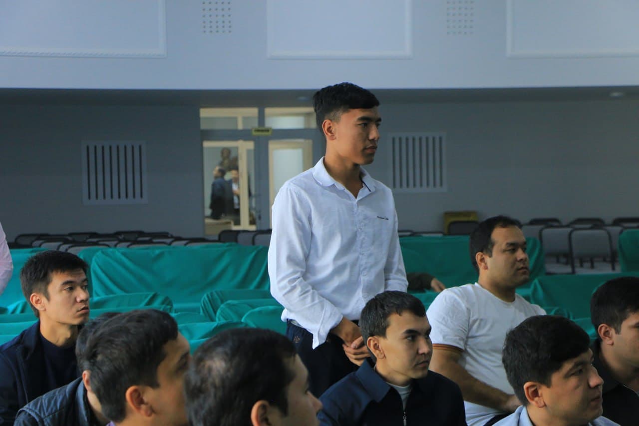 Yoshlar bilan ochiq muloqot qilindi