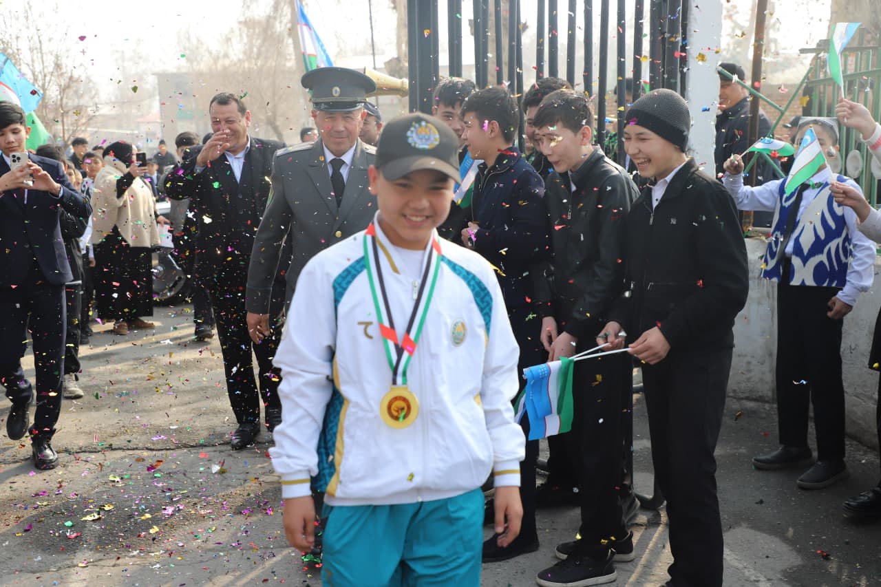 Таиланддаги халқаро мусобақада олтин медални қўлга киритган марғилонлик ёш спортчи М.Абдуллаев тантанали кутиб олинди