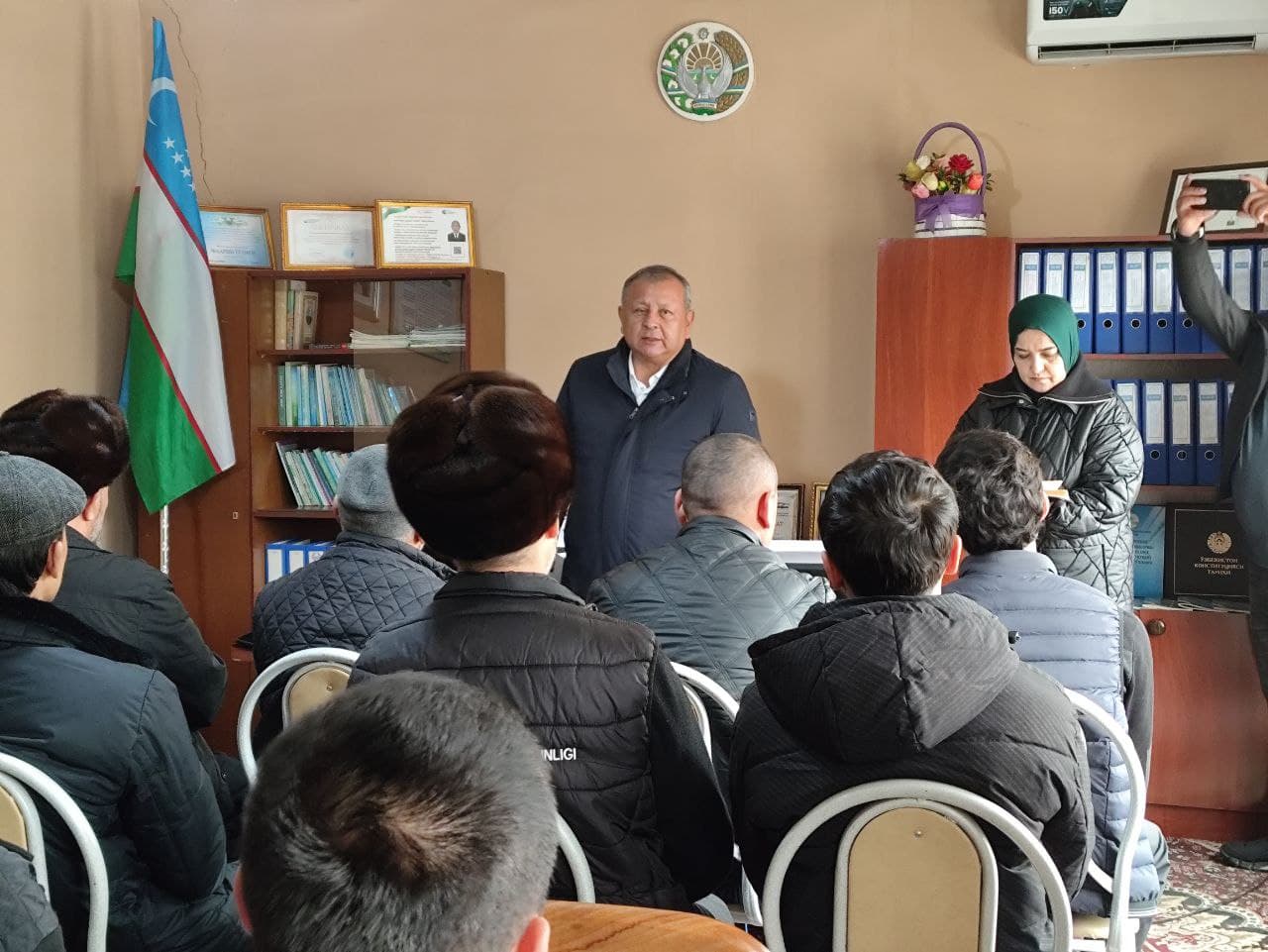 Марғилон шаҳар ҳокими, шаҳар Кенгаши депутати Шукуруллохон Нисбатхонов сайловчилар билан учрашди