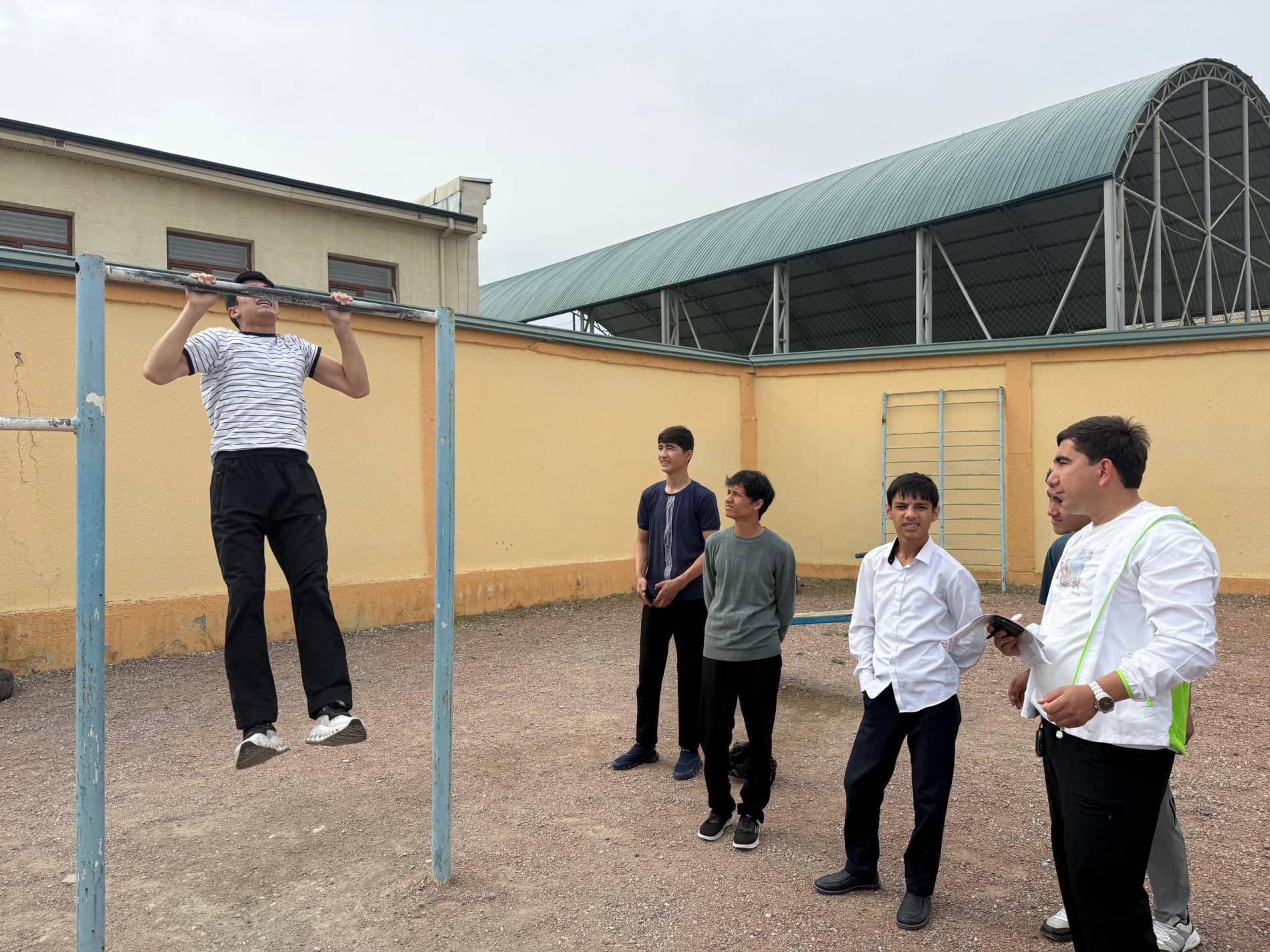 "Шунқорлар" ҳарбий спорт ўйинлари шаҳар босқичи ўтказилди