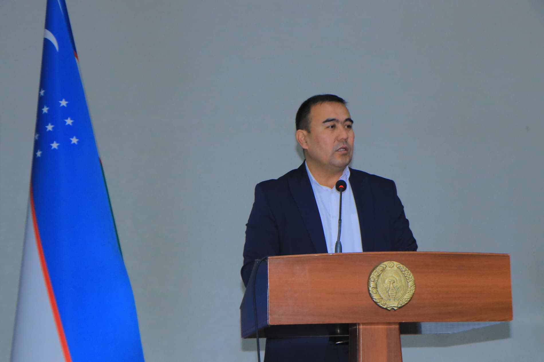 Sessiya ishida muhim masalalar muhokama qilindi