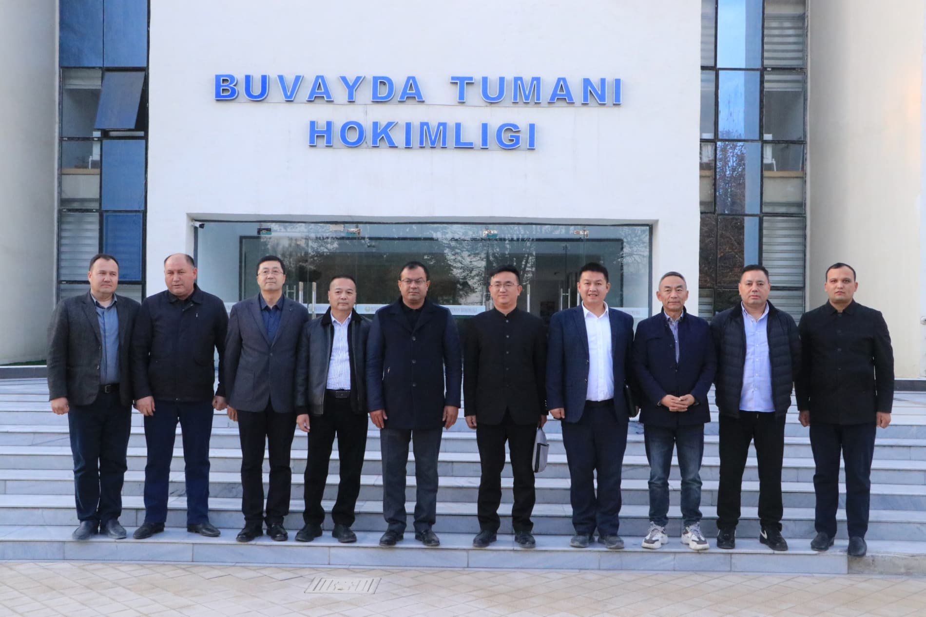 Bugun Buvayda tuman hokimi Behzodjon Ibragimov Xitoyning yetakchi ilmiy va agrotexnologik kompaniyalari vakillaridan iborat delegatsiyani qabul qildi.