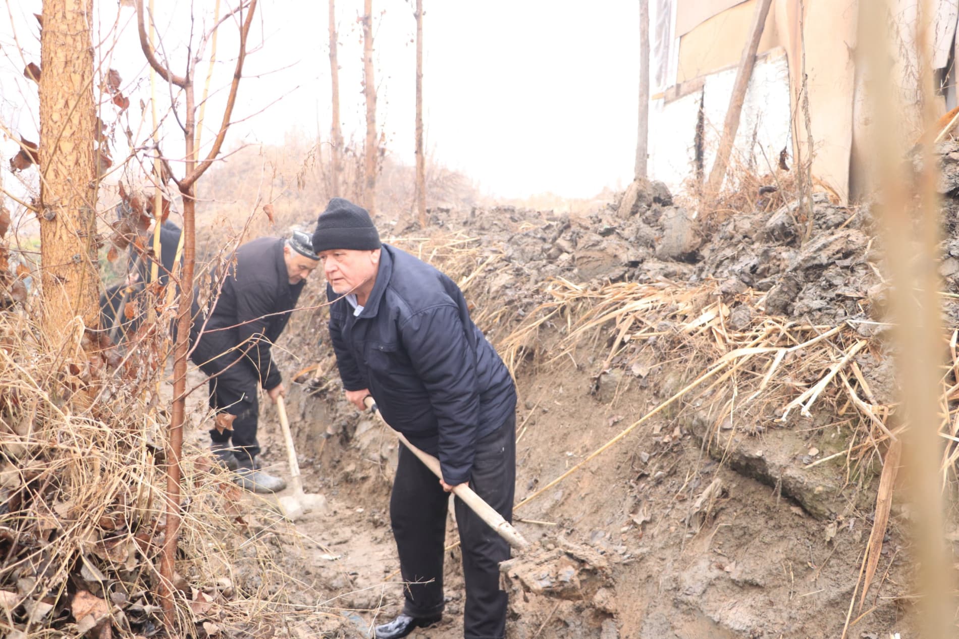 Buvayda tumanida umumxalq hasharlari davom etmoqda