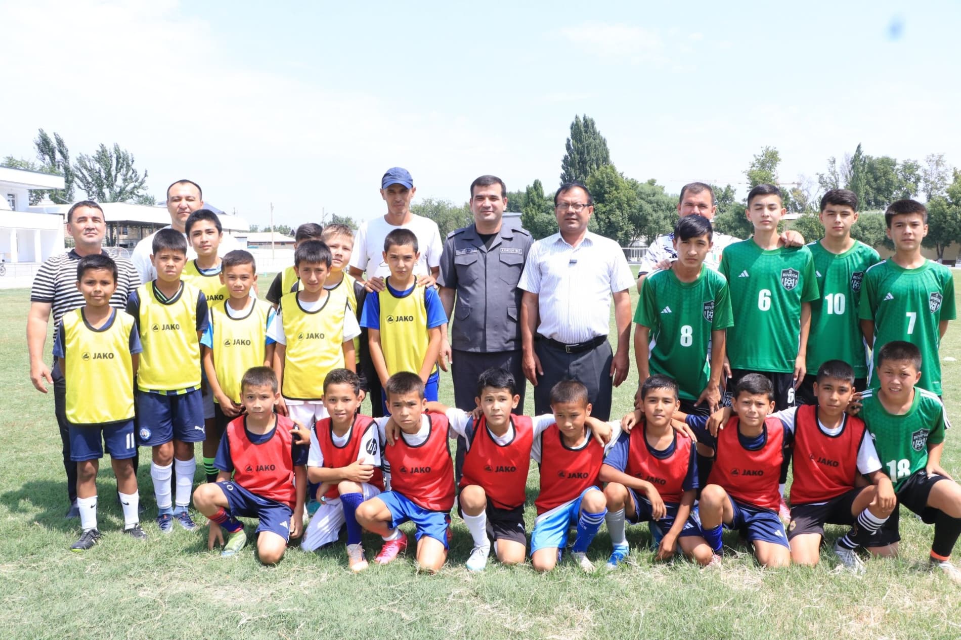 FUTBOL MAYDONIDAGI ORZULAR VA YOSHLARGA E’TIBOR