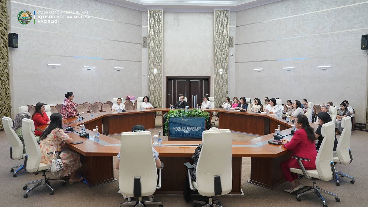 Жамиятда хотин қизларнинг ўрни