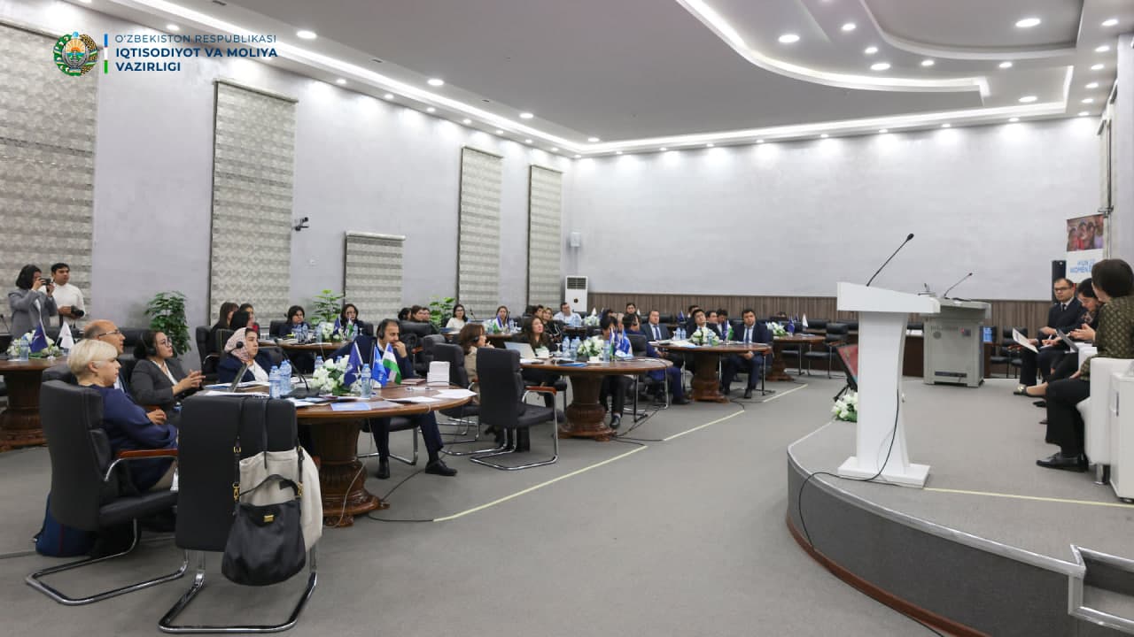 “Гендерга йўналтирилган бюджетлаштириш” бўйича ўқув семинар бўлиб ўтмоқда