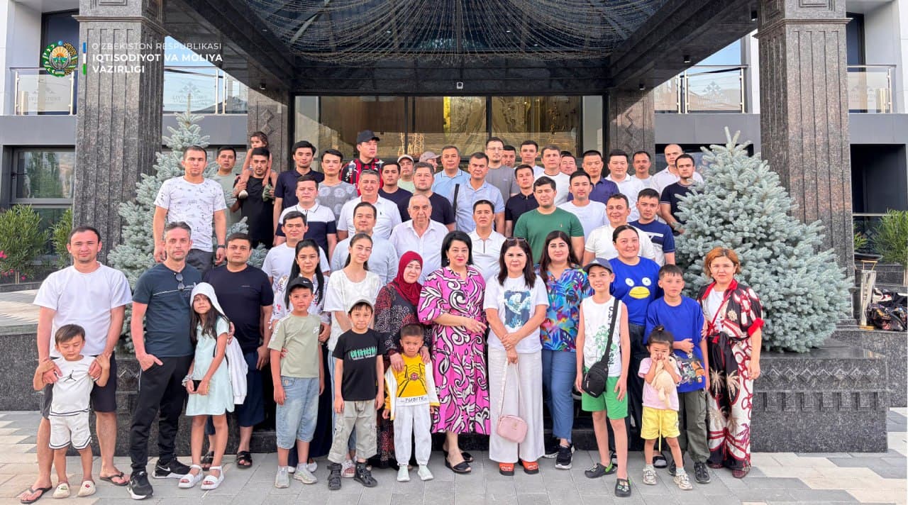 A wellness retreat for employees and their families was organized at the "Livingstone" resort