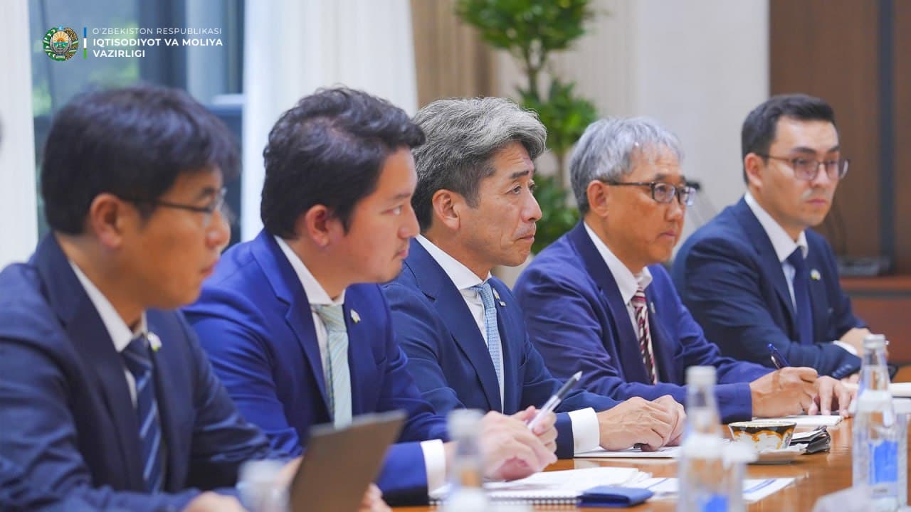 Views were exchanged on areas of cooperation with representatives of the Japanese Sojitz Corporation