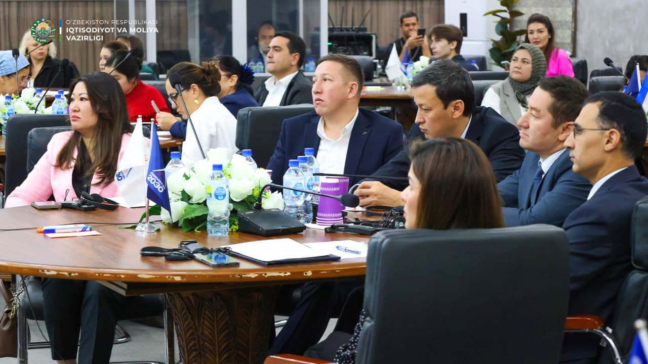 Олий Мажлис Сенати билан ҳамкорликда “Гендерга йўналтирилган бюджетлаштириш” бўйича семинар ўтказилмоқда