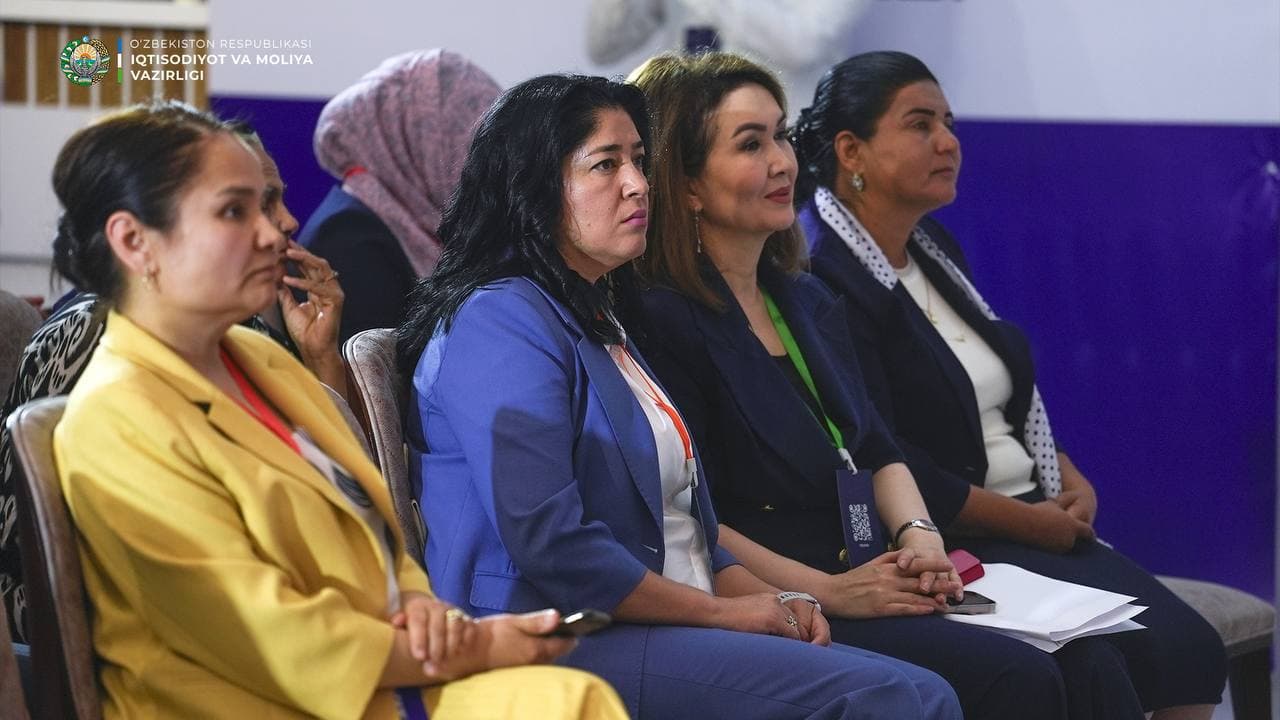 Discussions were held on supporting women’s and youth entrepreneurship