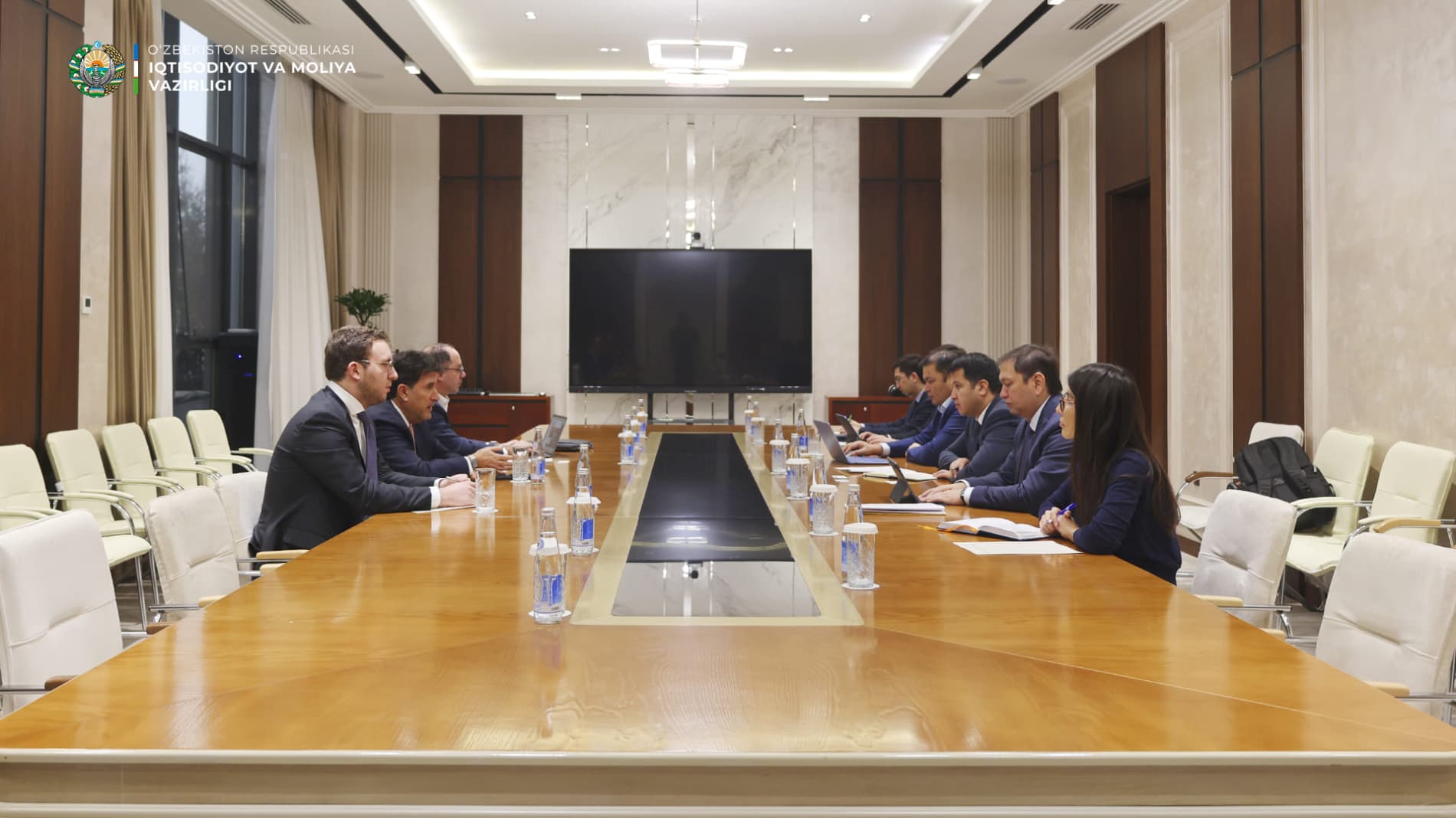 A meeting was held with representatives of the US company "Flacks Group"