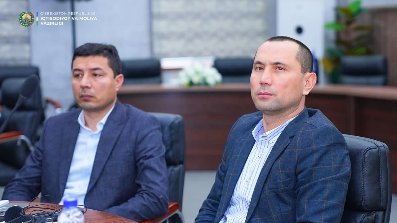 A training and practical seminar titled “Review of Budget Submissions” is being held