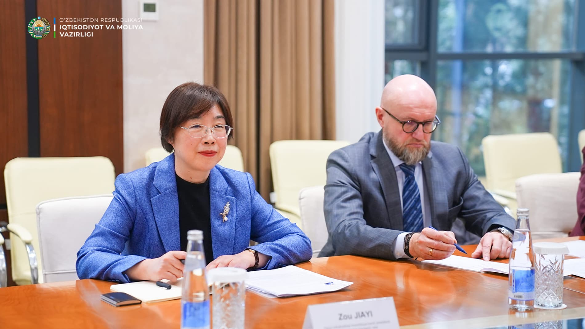 Осиё инфратузилма инвестициялари банки президенти Сзоу Сзяи билан ҳамкорлик йўналишлари муҳокама қилинди