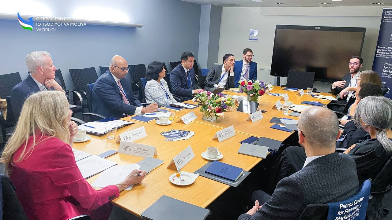 Bahorgi yig‘ilishlar doirasida “Davlat-xususiy sheriklik bo‘yicha global saboqlar” mavzusida davra suhbati bo‘lib o‘tdi