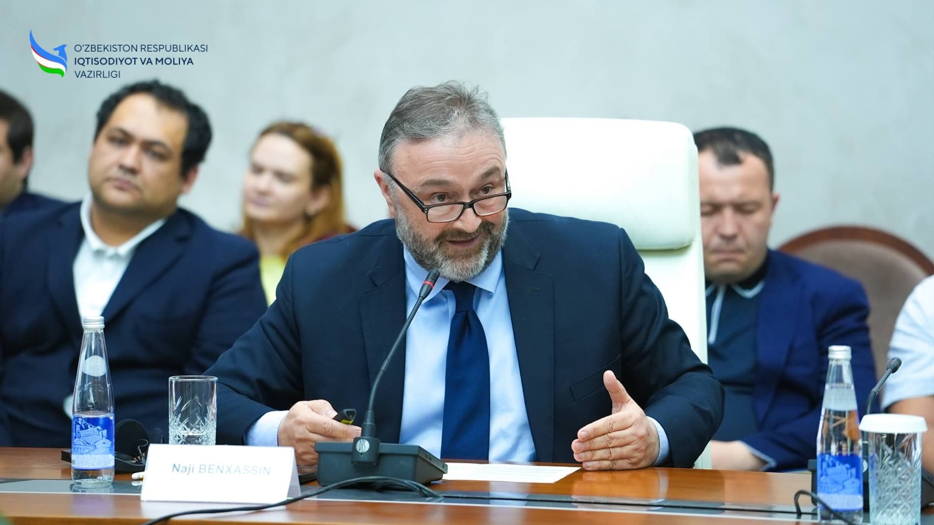A roundtable discussion was held on the development of small and medium-sized businesses and increasing employment in Uzbekistan