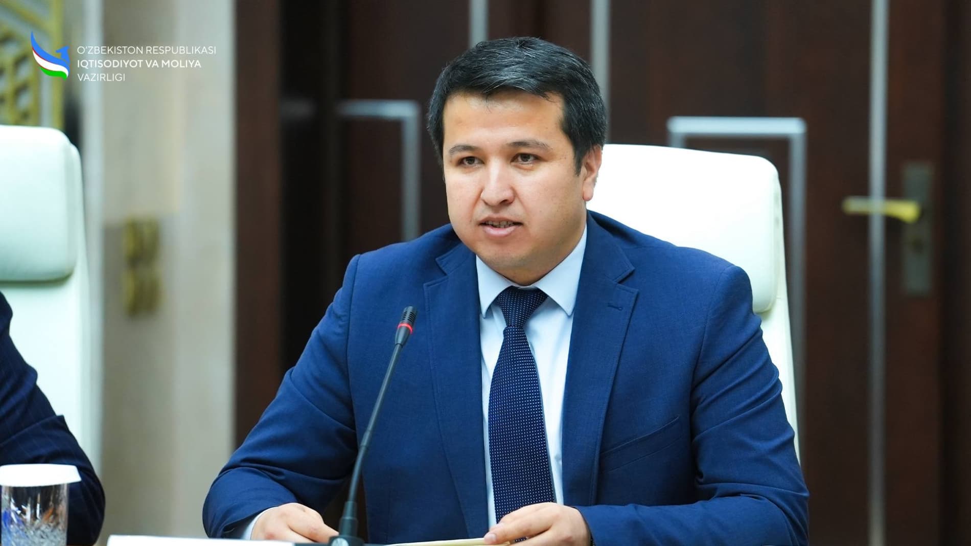 A roundtable discussion was held on the development of small and medium-sized businesses and increasing employment in Uzbekistan