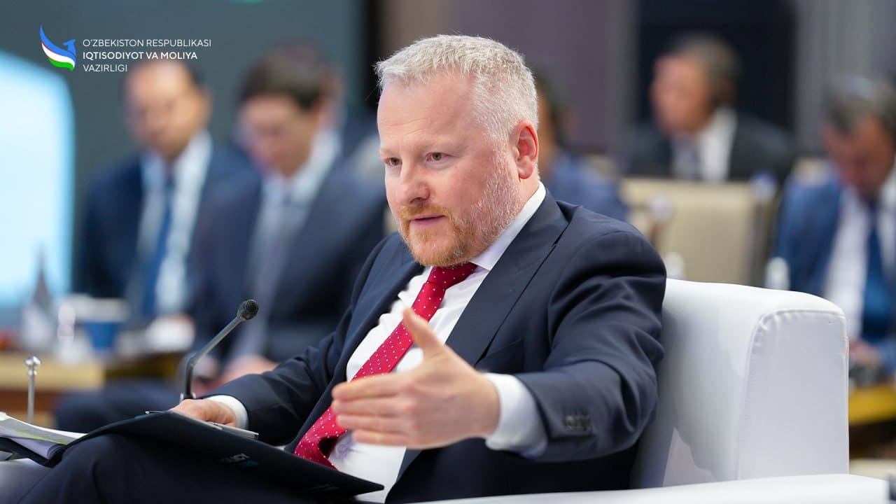 Aspects of regional cooperation, private sector investment, and open trade were discussed