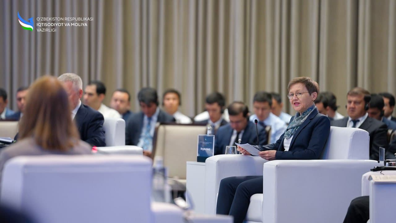 Aspects of regional cooperation, private sector investment, and open trade were discussed