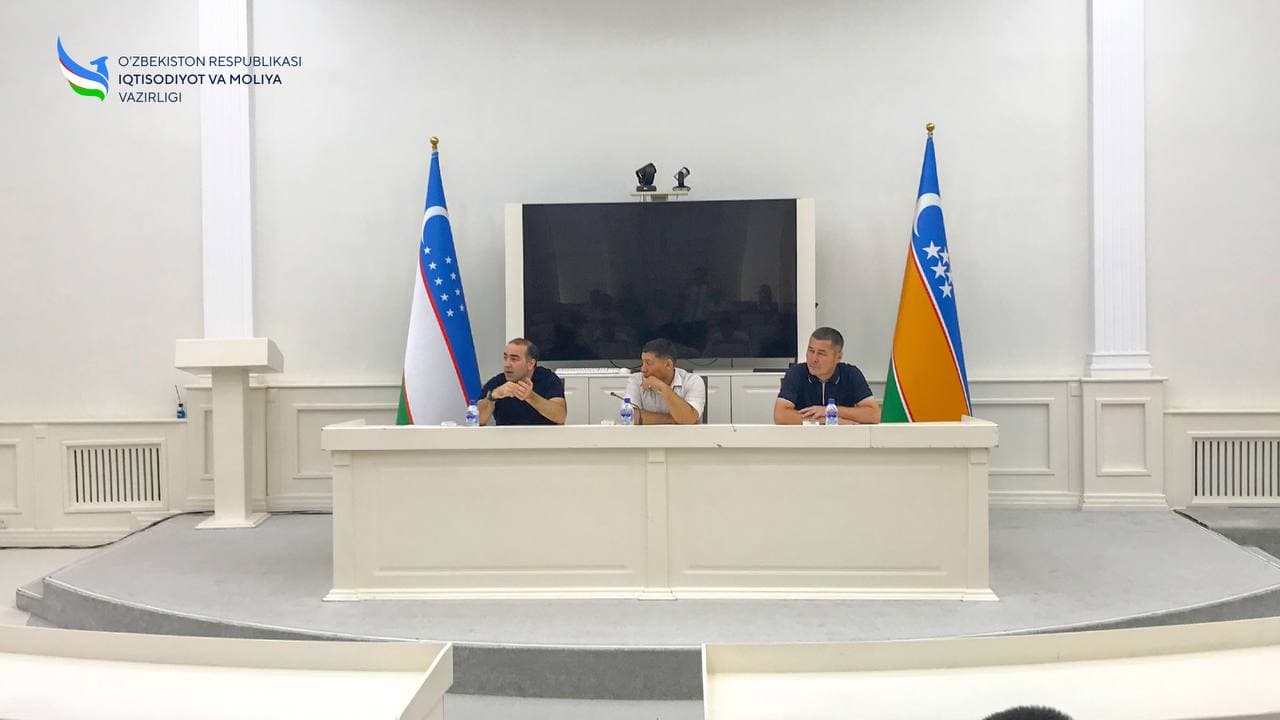 Қорақалпоғистон Республикасида туризм ва умумий овқатланиш соҳасида фаолият юритувчи тадбиркорлар билан очиқ мулоқот ўтказилди