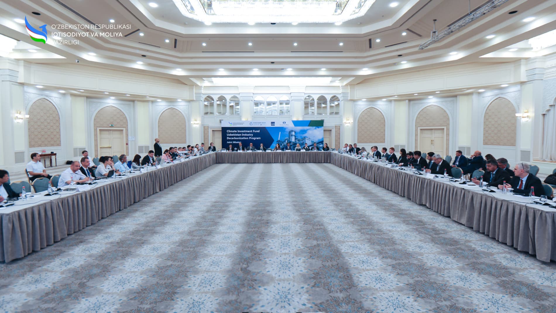 Sanoatni dekarbonizatsiya qilish dasturi: O‘zbekiston investitsiya rejasini yakunlash bosqichiga o‘tdi